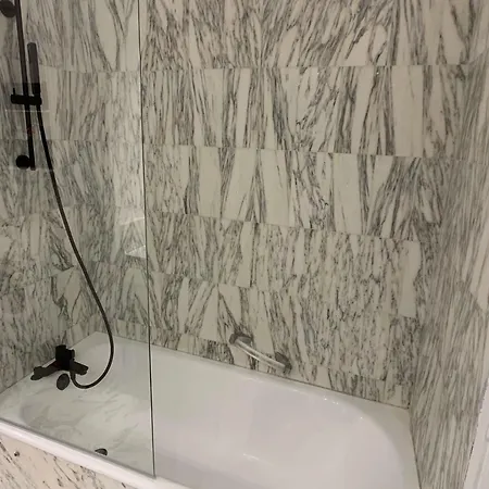 Galets Bleus -vu Mer-piscine-clim-fibre- Appartement