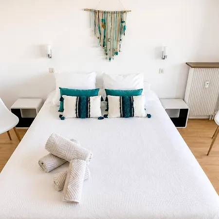 Appartement Galets Bleus -vu Mer-piscine-clim-fibre-