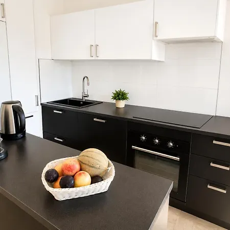 Apartment Galets Bleus -vu Mer-piscine-clim-fibre- *
